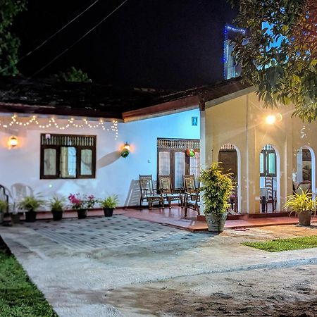 Villa 163 Негомбо Екстериор снимка