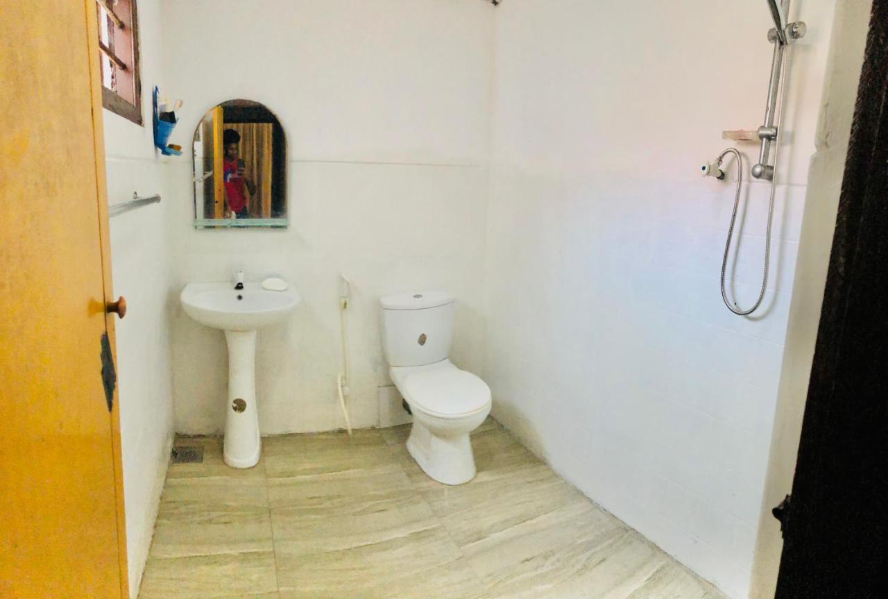 Villa 163 Негомбо Екстериор снимка